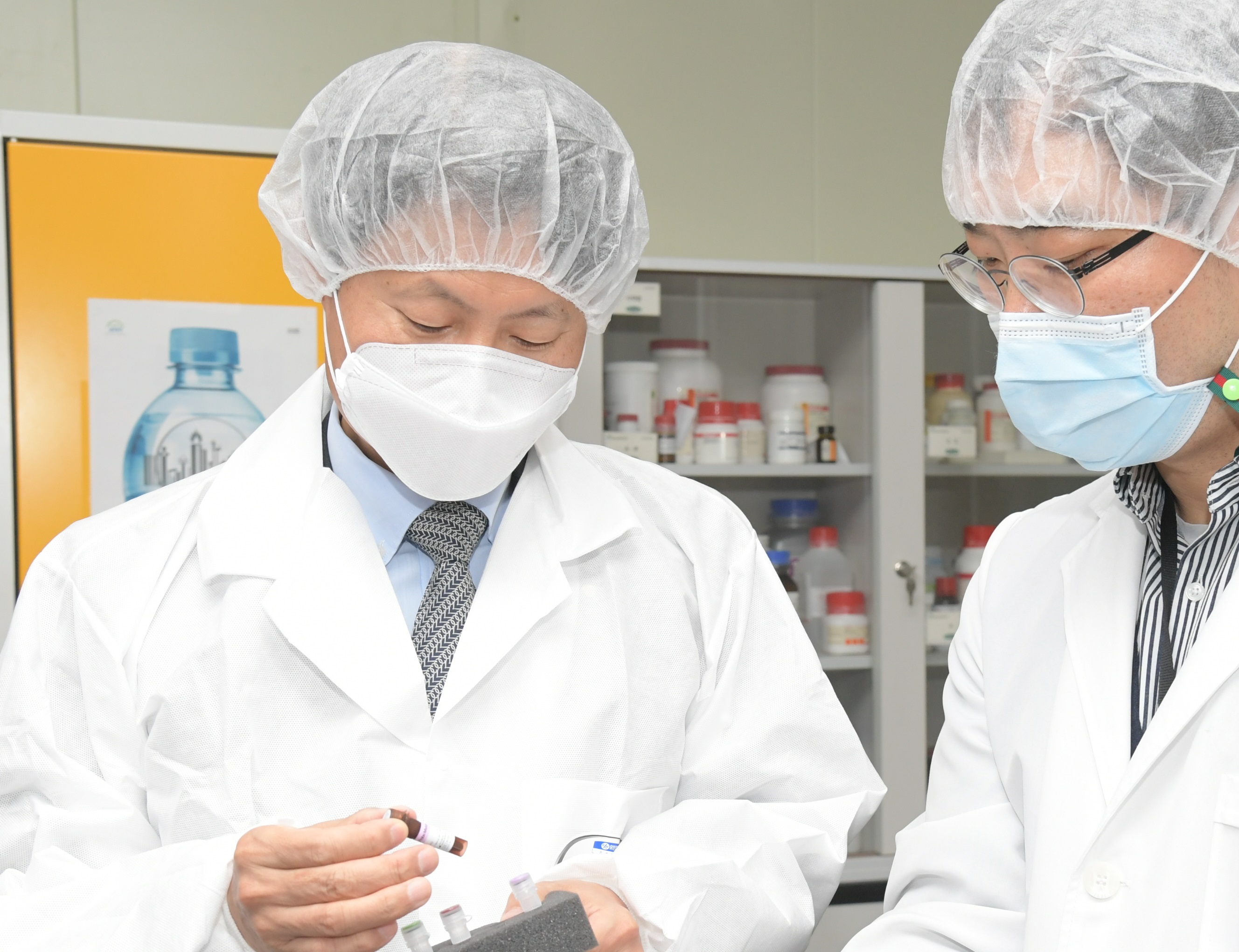 [Dec. 10, 2020] A visit to the COVID-19 diagnostic reagent manufacturer