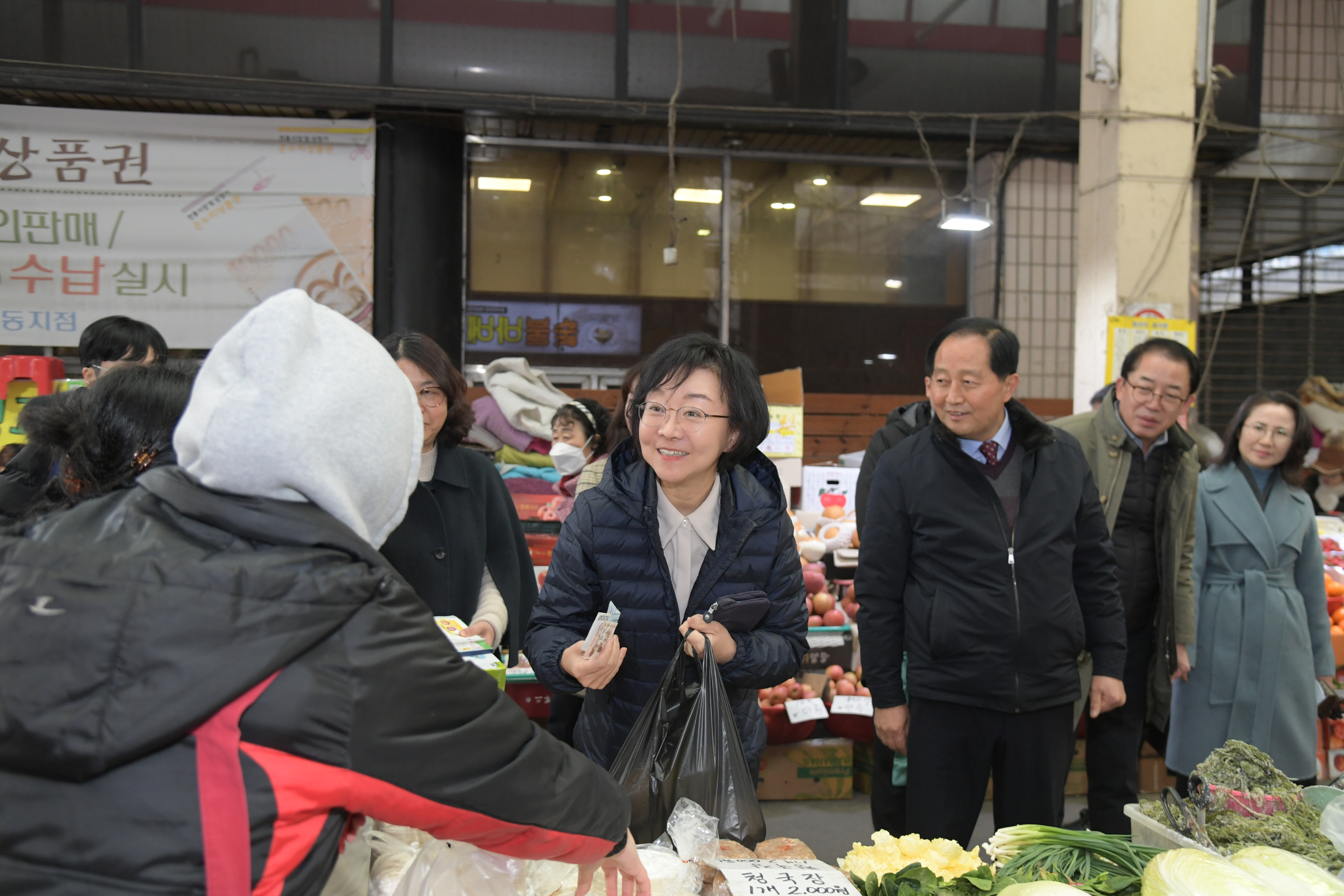 설맞이 전통시장 및 아동보호시설 방문 