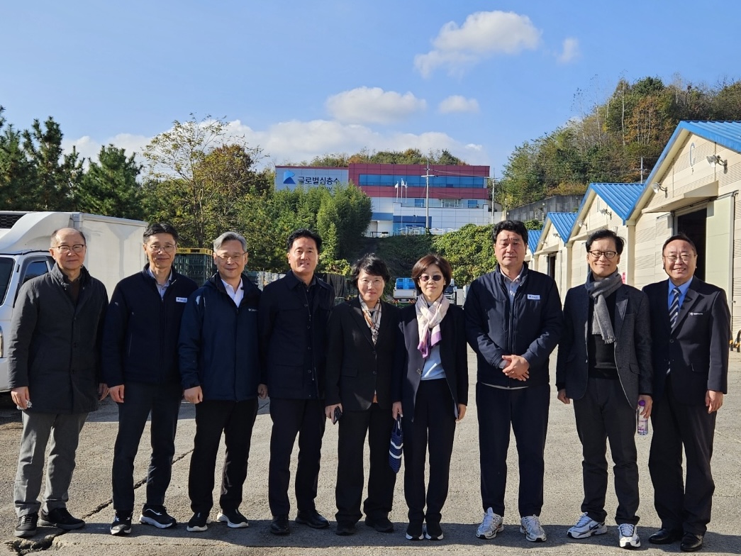 자세히 보기