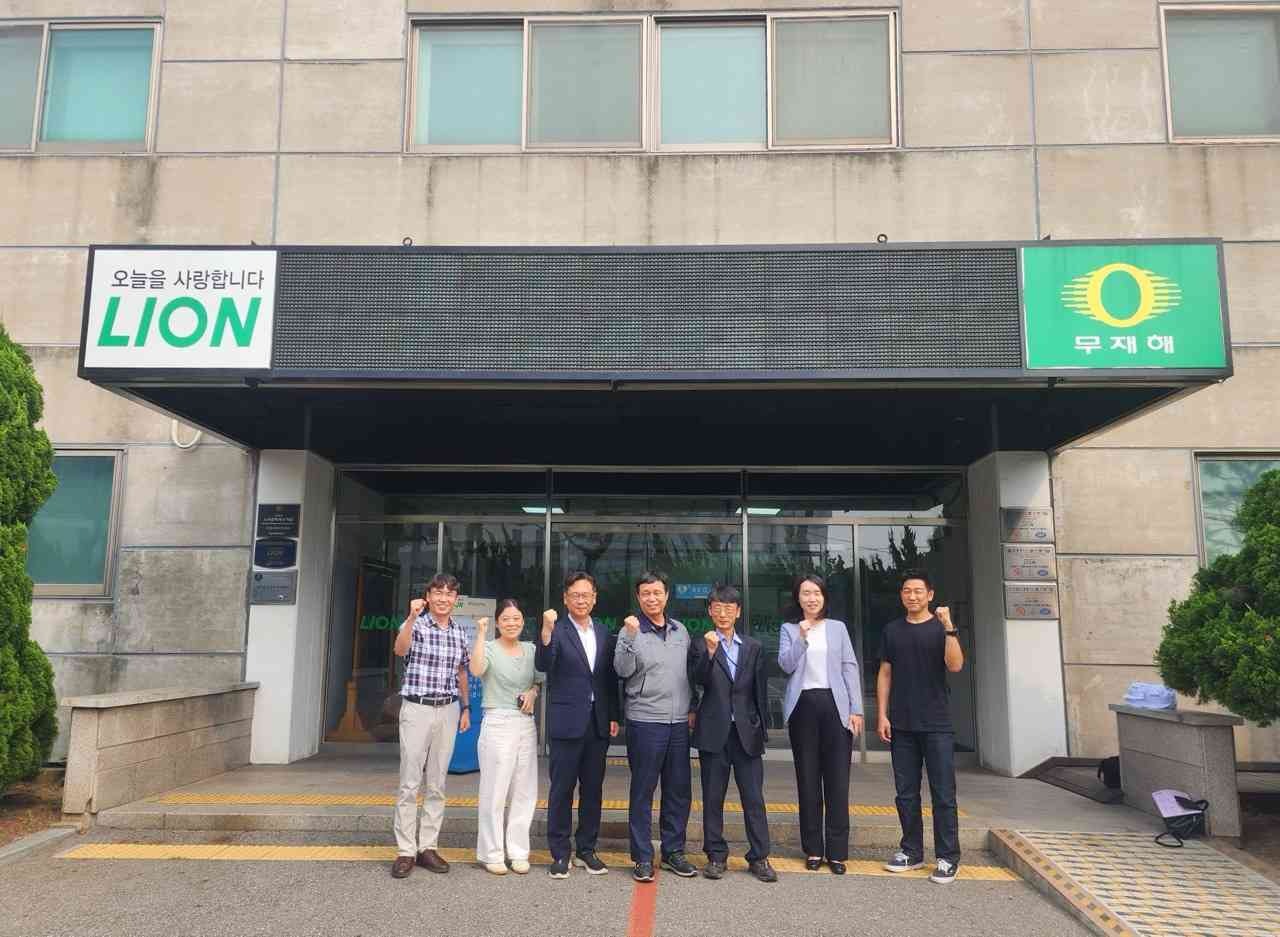 [25.7.30.(수)] 김명호 경인식약청장, 신규 위생용품 수입업체 현장방문_7