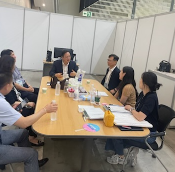 [25.7.31.(수)] 김명호 경인식약청장, '25년 APEC 회의 관련 식·음료 제조업체 현장방문_4