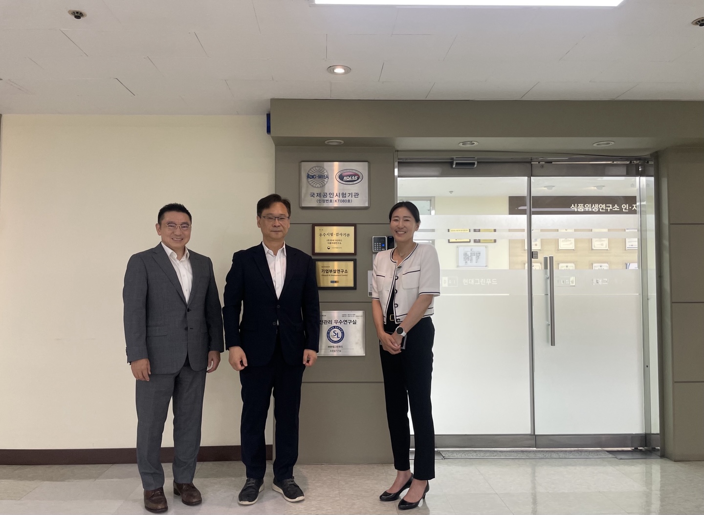 [25.8.13.(수)] 김명호 경인식약청청장, 우수 시험·검사기관 현장방문_3