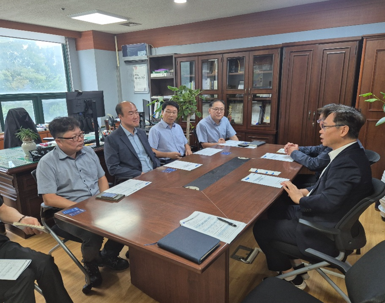 [25.9.19.(금)] 김명호 경인식약청장, 추석 명절 대비 식육.포장육 생산업체 현장 방문_1