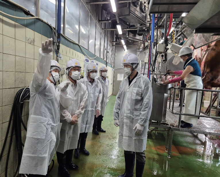 [25.9.19.(금)] 김명호 경인식약청장, 추석 명절 대비 식육.포장육 생산업체 현장 방문_3