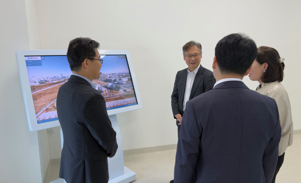 [25.11.5.(수)] 김명호 경인식약청청장, 의약품 GMP 제조소 현장방문_3