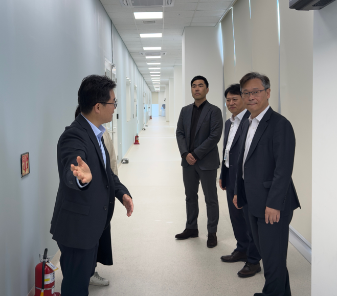 [25.11.5.(수)] 김명호 경인식약청청장, 의약품 GMP 제조소 현장방문_4