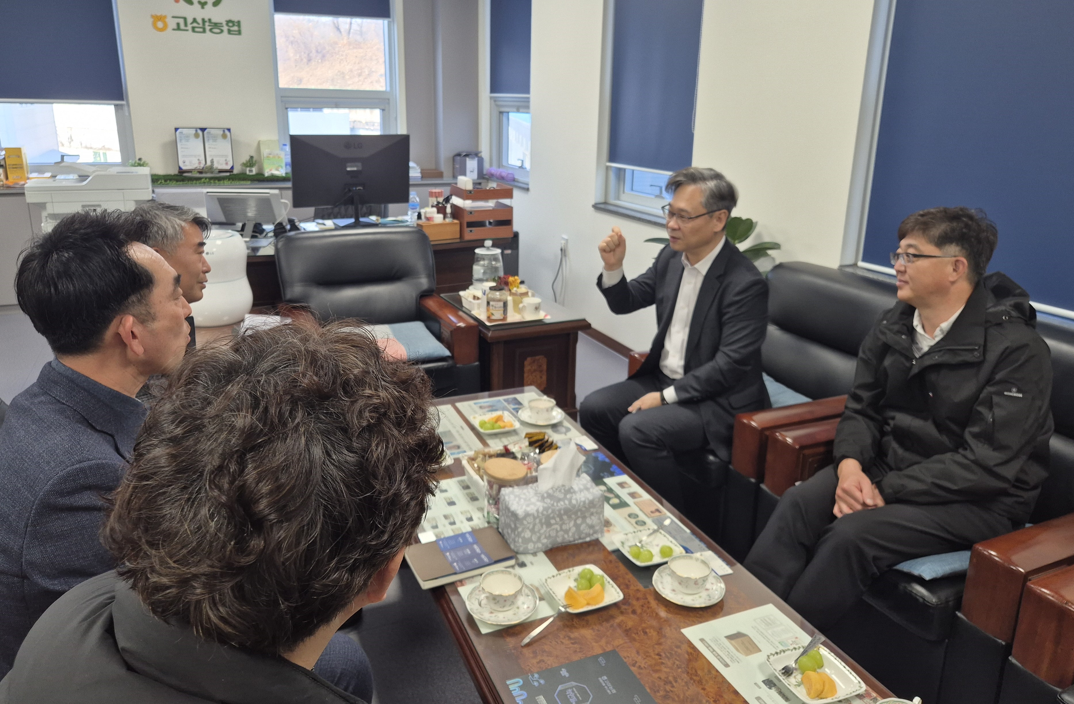 [25.12.11.(목)] 김명호 경인식약청청장, 식육추출가공품 제조업체 현장방_1