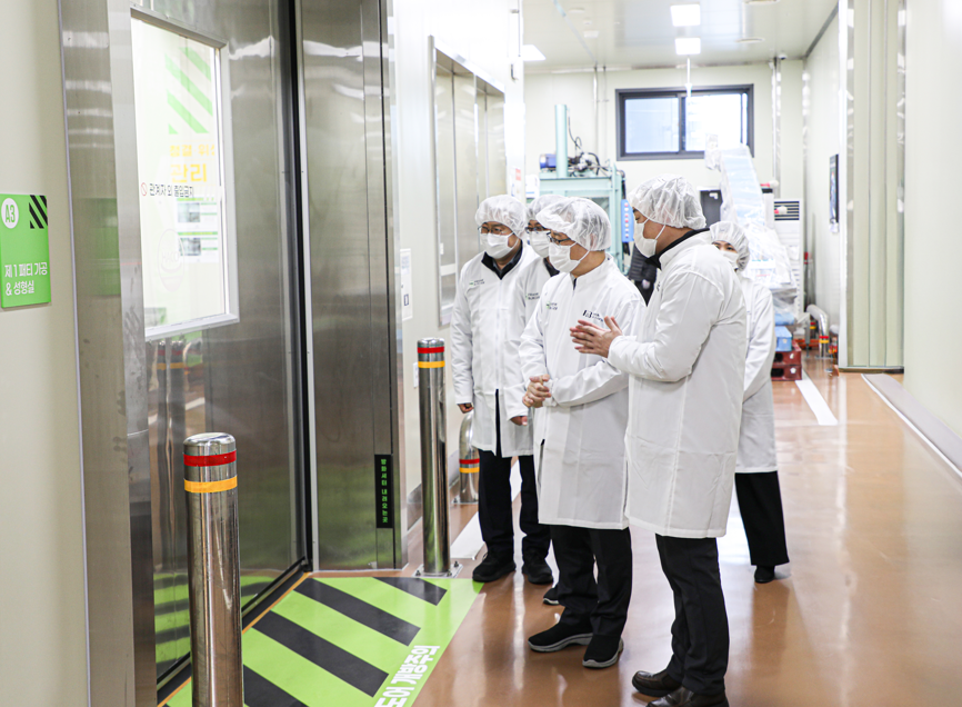 [26.1.15.(목)] 김명호 경인식약청청장, HACCP 제조업체 현장방문_1